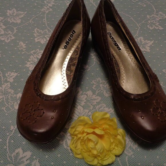 PRETTY GIRL TOOLED TEXTURED LEATHER LOOK WEDGED SHOES 7 - Picture 4 of 12